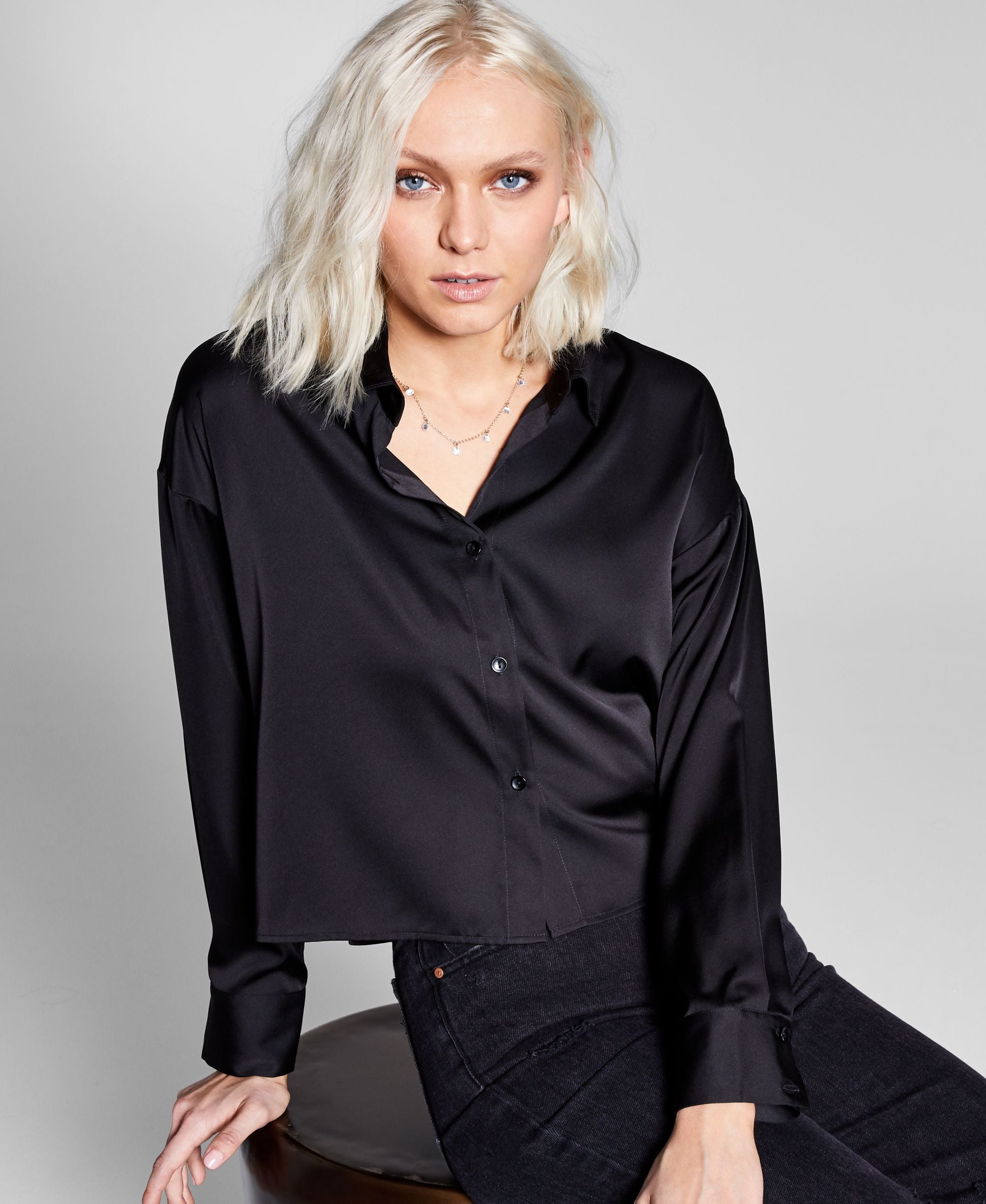 And NowThis Womens Satin Signature Blouse