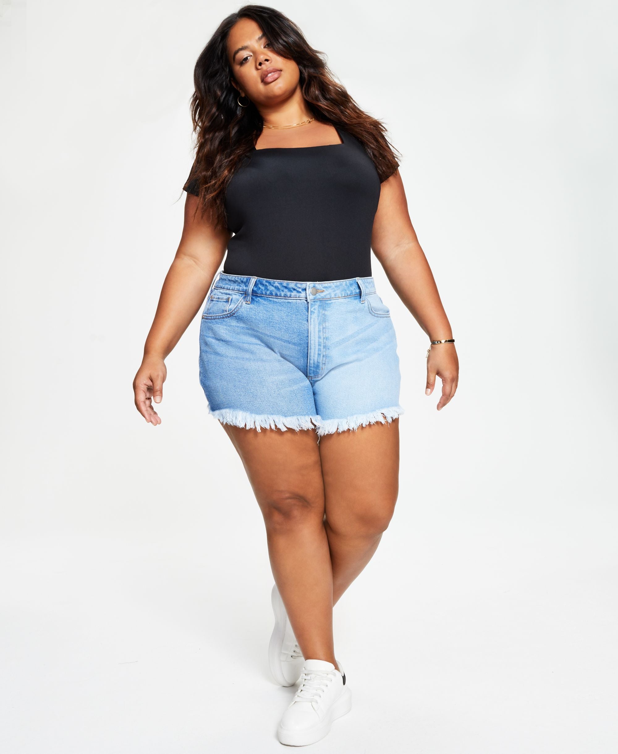 Tinseltown Modern Plus Size High Rise Frayed Hem Mom Premium Shorts