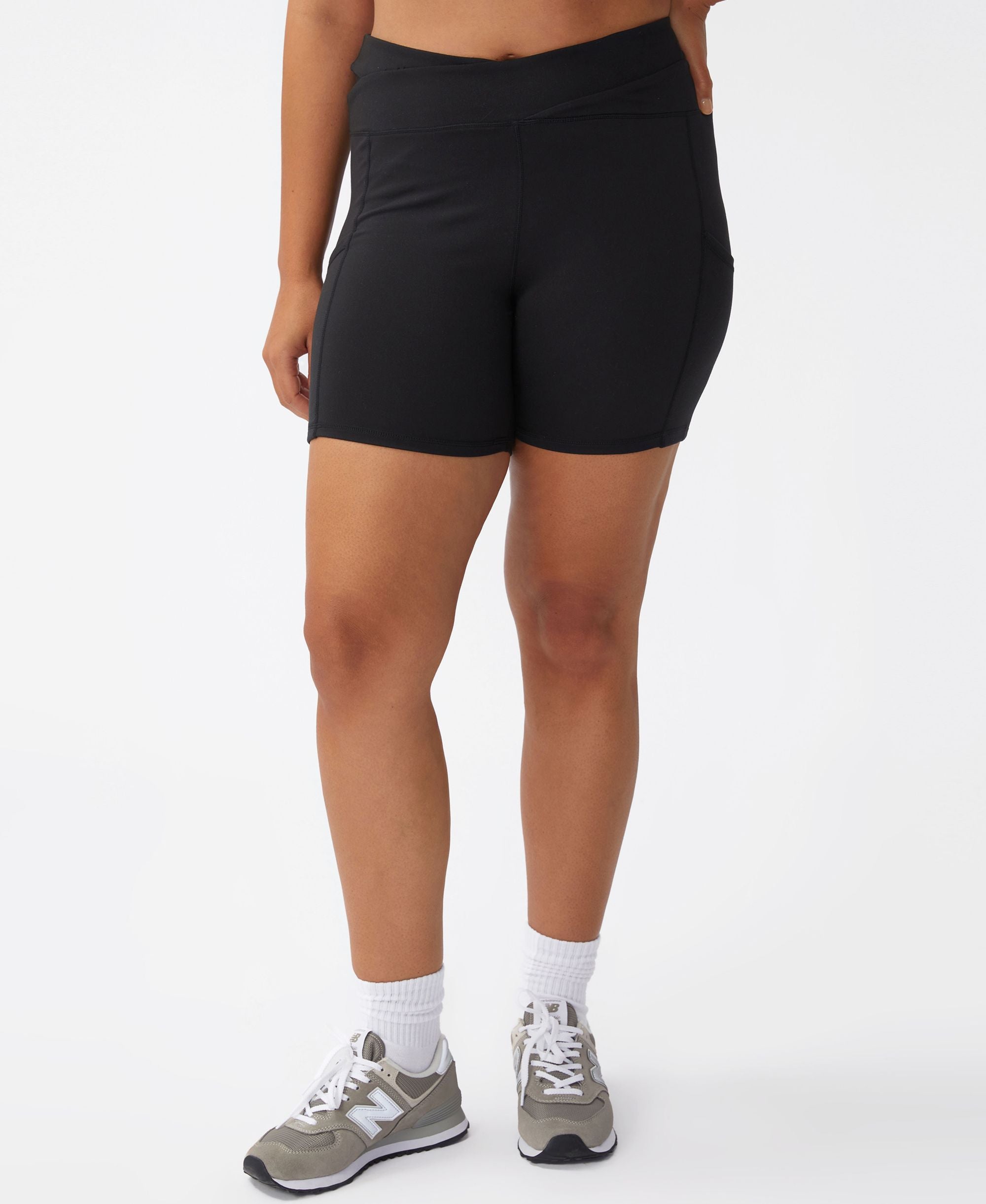 Modern Plus Size Performance Ultra Soft Pocket Bike Premium Shorts