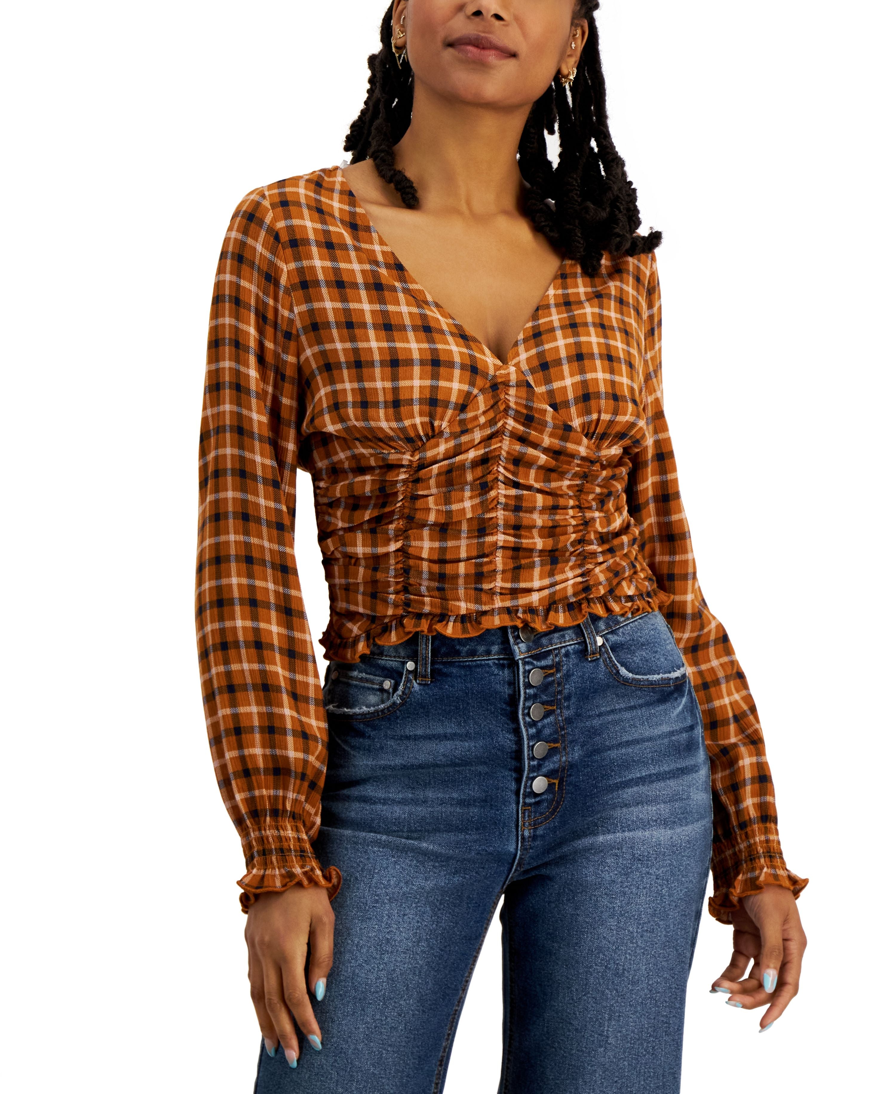 Juniors' Smocked Long-Sleeve Premium Top