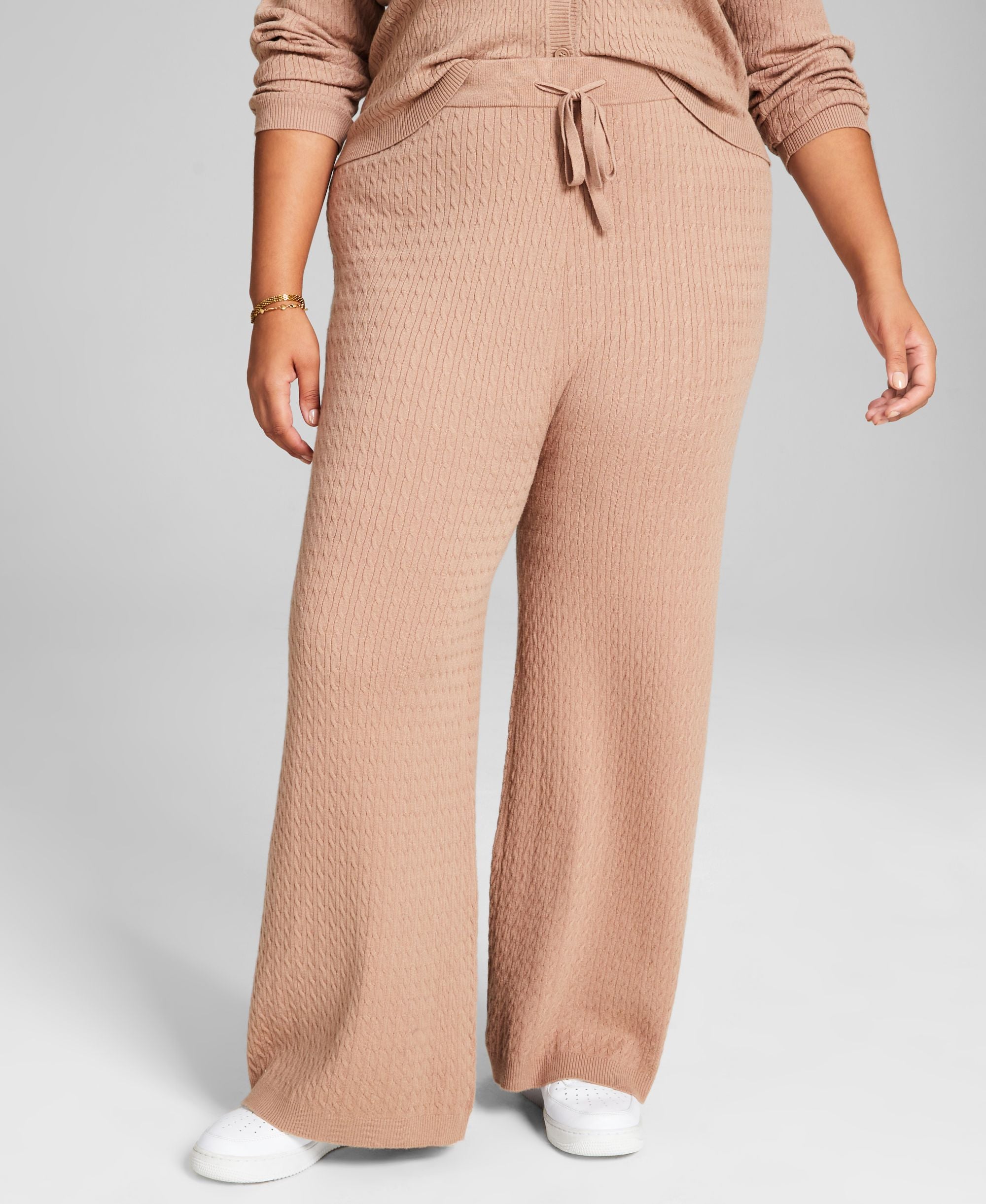Modern Plus Size Pull-On Sweater Signature Pants
