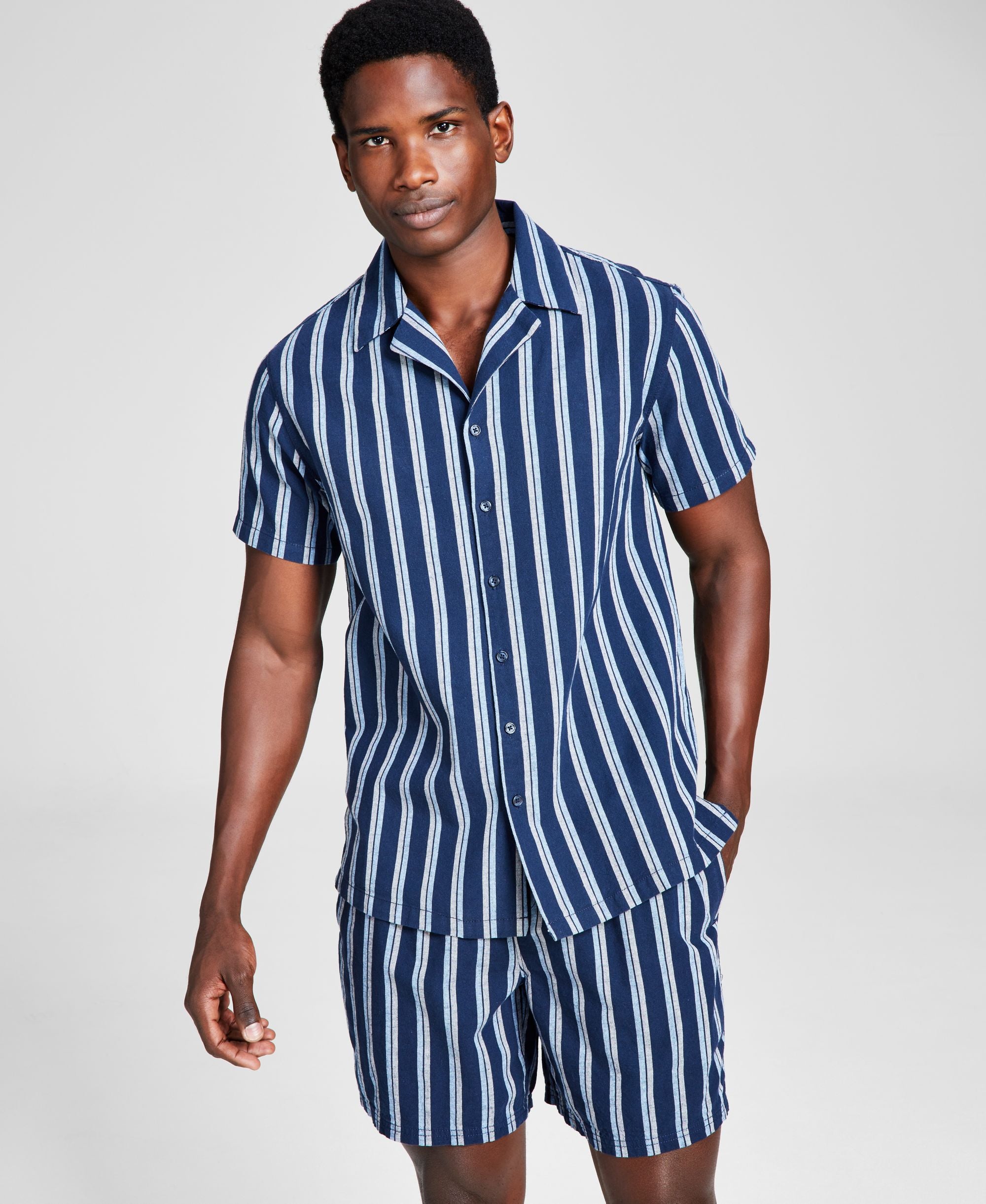 Men's Timeless-Fit Button-Down Camp Modern Shirt