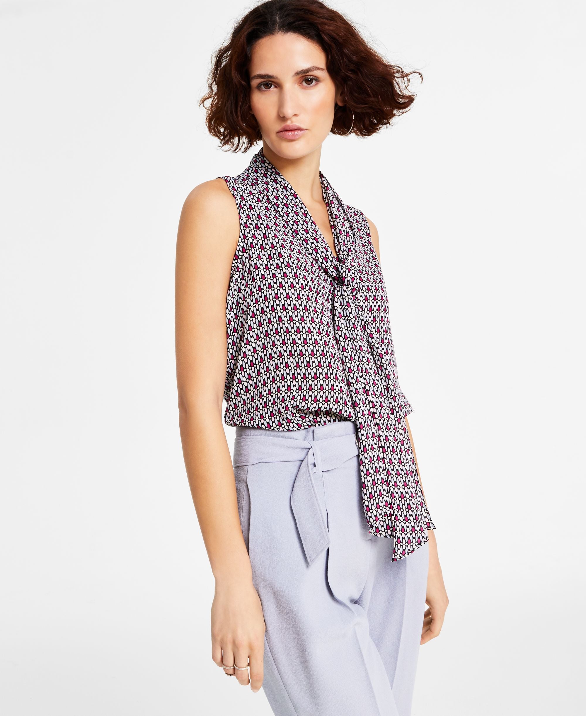 Women's Geo Print Sleeveless Bow-Tie Signature Blouse