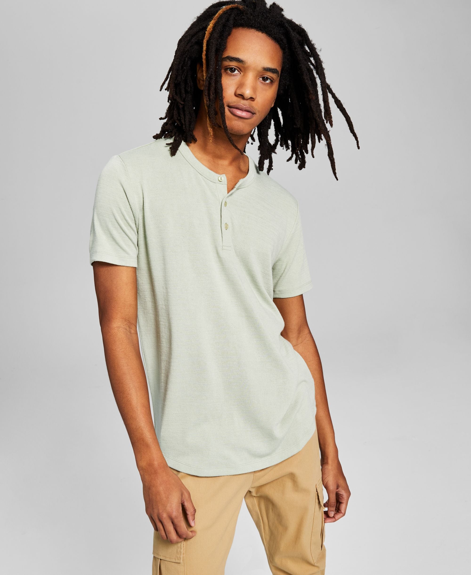 Men's Short-Sleeve Henley Modern Shirt