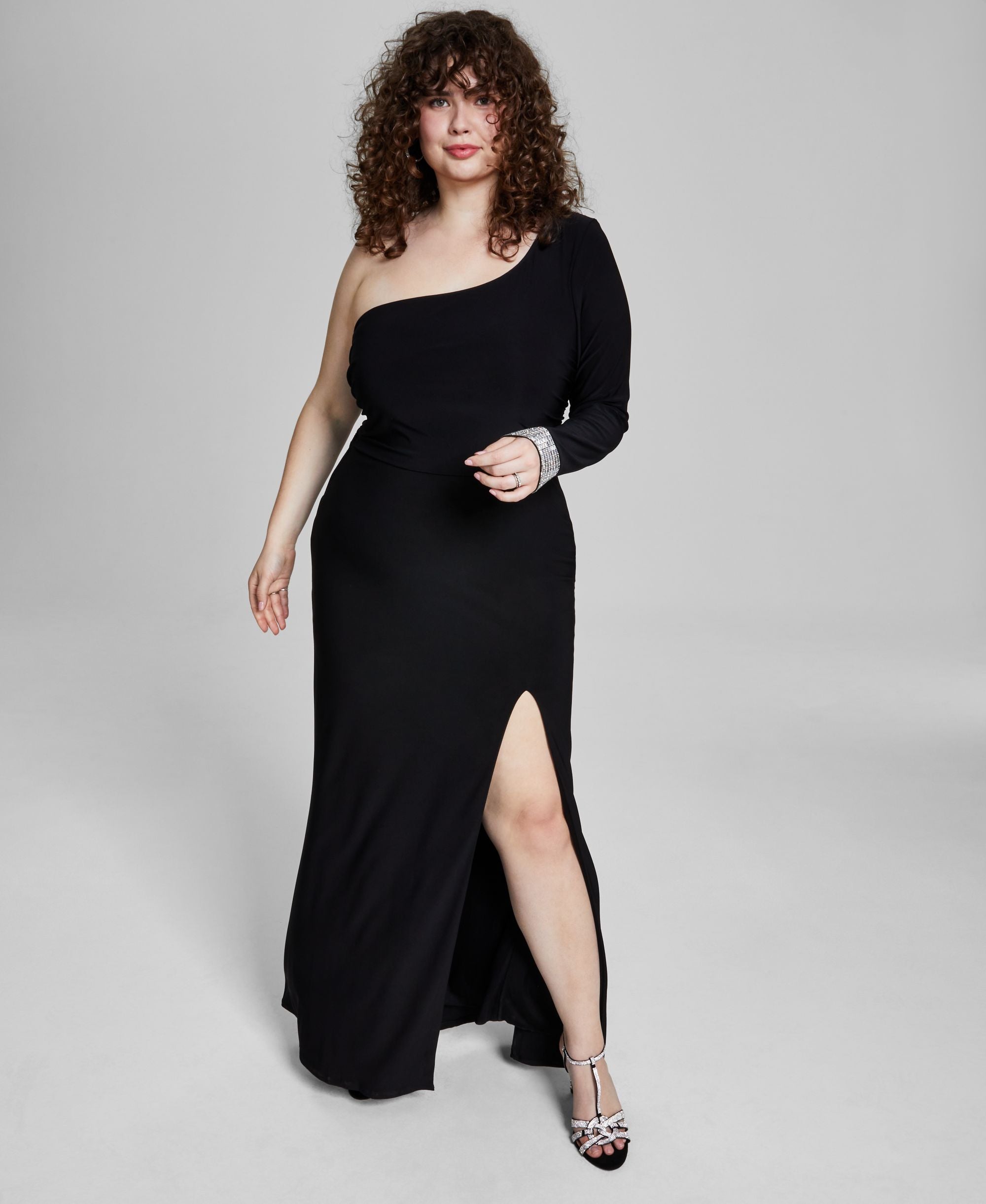 Modern Plus Size One-Shoulder Side-Slit Dress