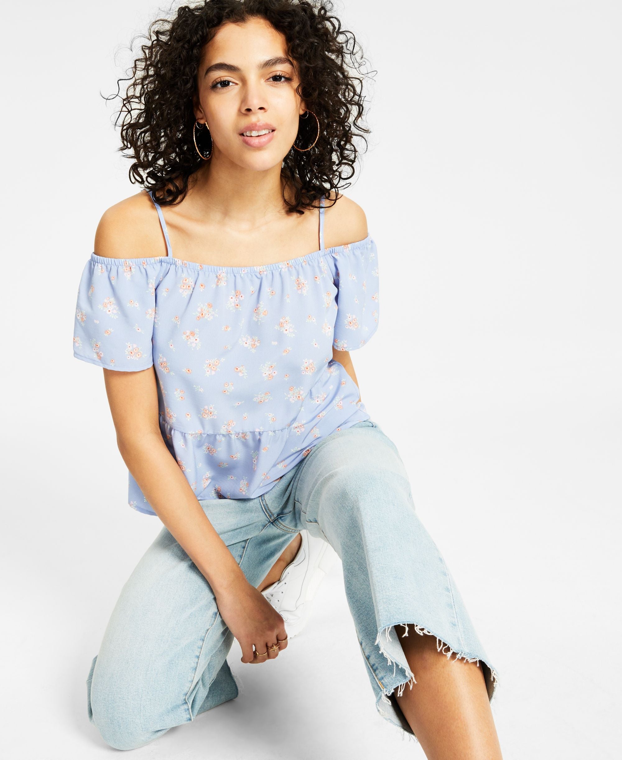 Juniors' Elasticized Short-Sleeve Cold-Shoulder Premium Top