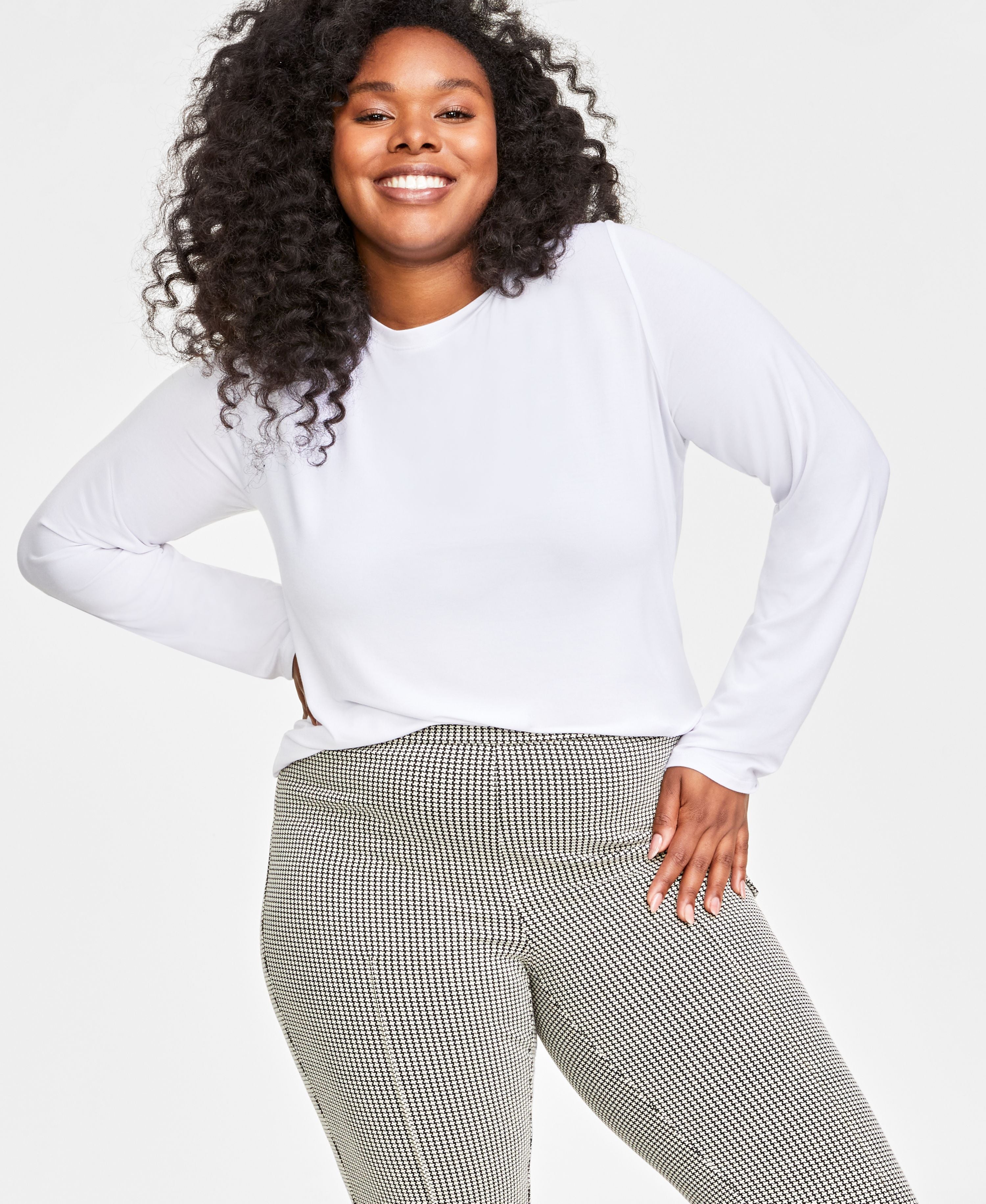Plus Size Solid Long-Sleeve Crewneck Knit Premium Top