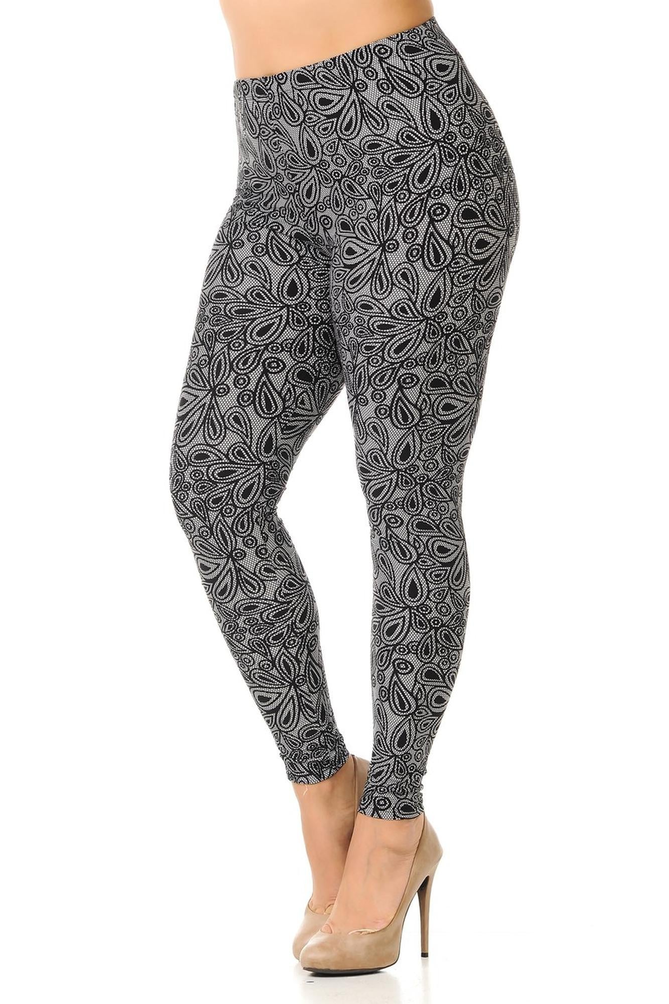 Buttery Smooth Netted Petal Extra Plus Size Leggings - 3X-5X