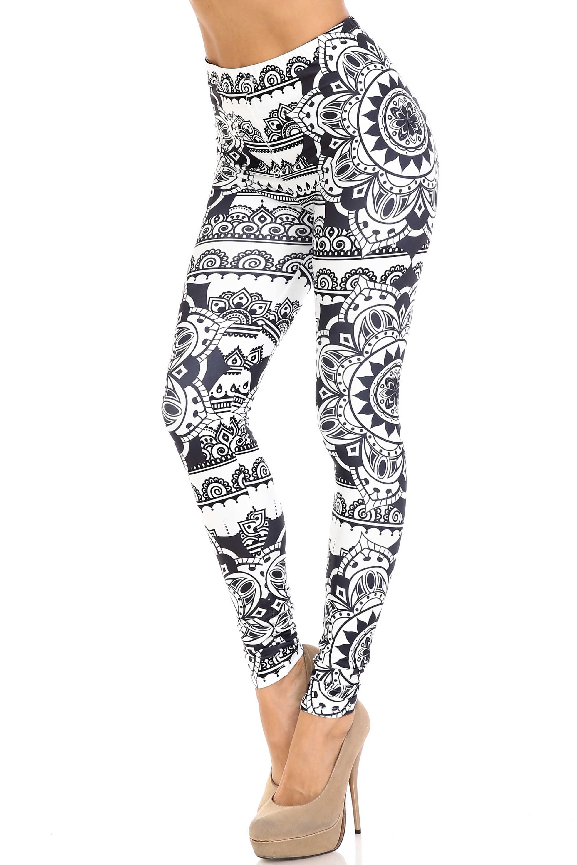 Creamy Soft Monochrome Mandala Leggings - By USA Fashion